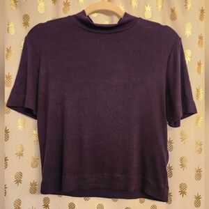 😻 3/$30 Black Aritzia Babaton Cropped Ribbed T-Shirt size Medium